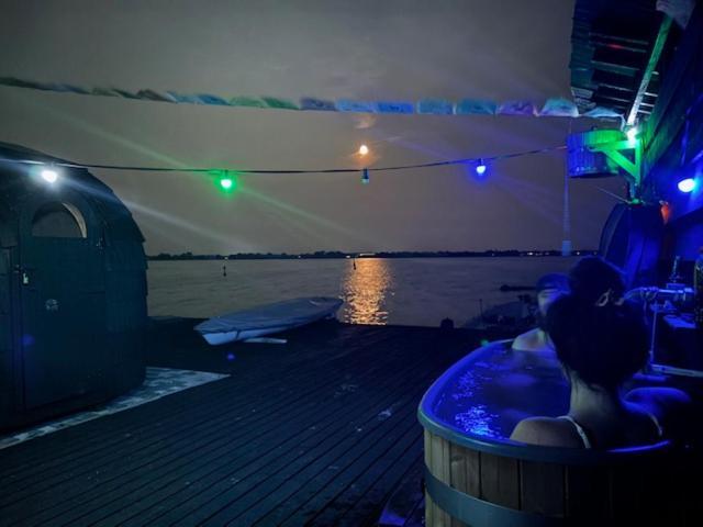 Houseboat Uitzicht Over Veluwemeer, Natuurlokatie, Prachtige Vergezichten Biddinghuizen Ngoại thất bức ảnh
